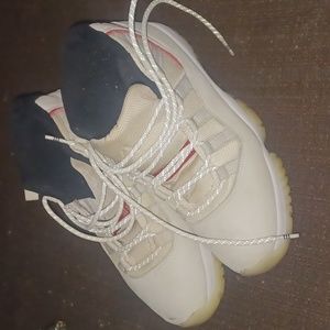 Jordan 11s